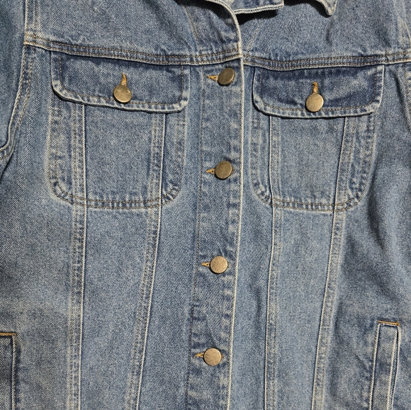 Oversized Denim Jacket - Picture 5 of 11